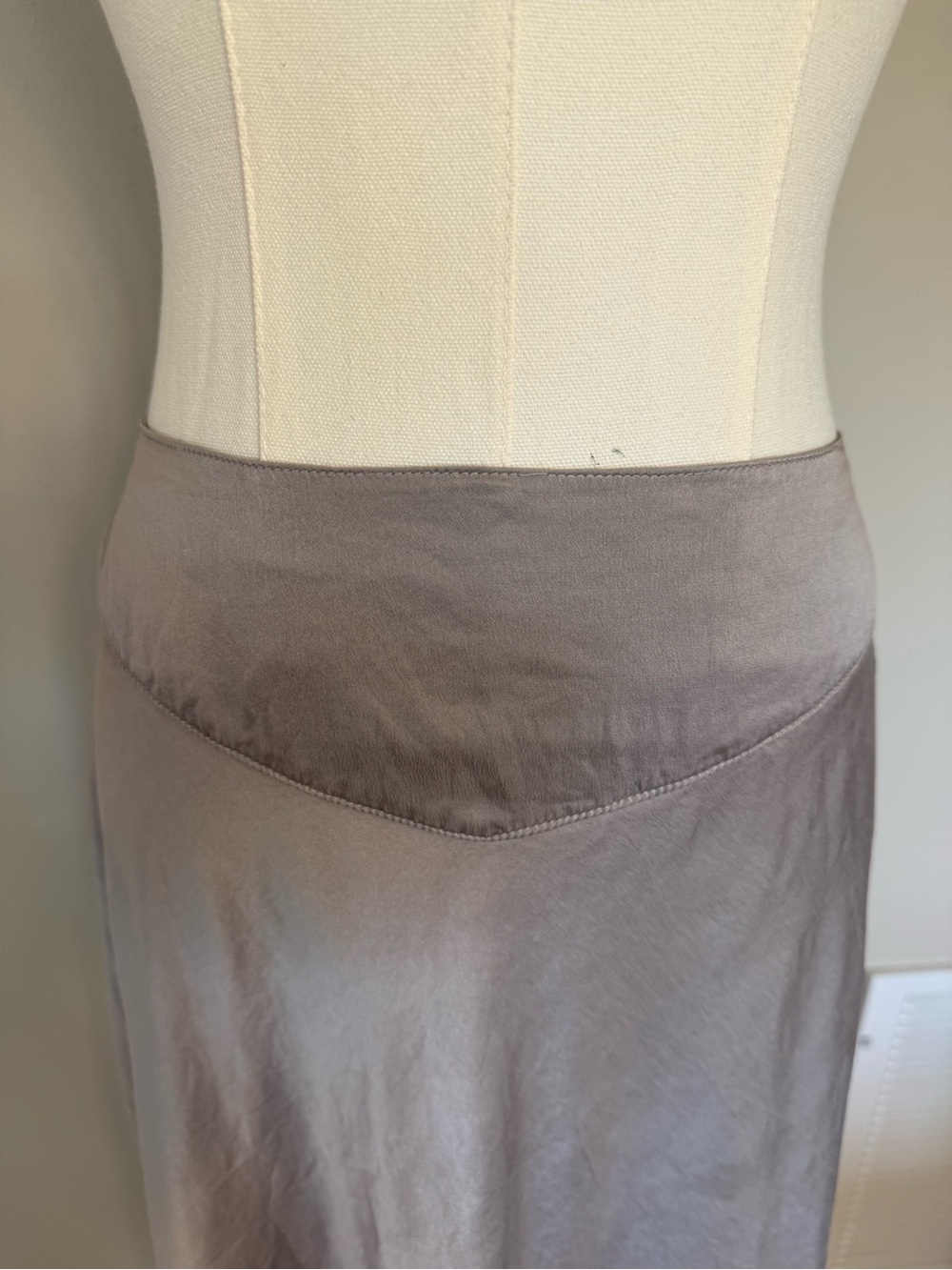 Donna Giambrone 100% Silk Gray Bias Cut Midi Slip Skirt Size M Minimalist - Picture 6 of 7